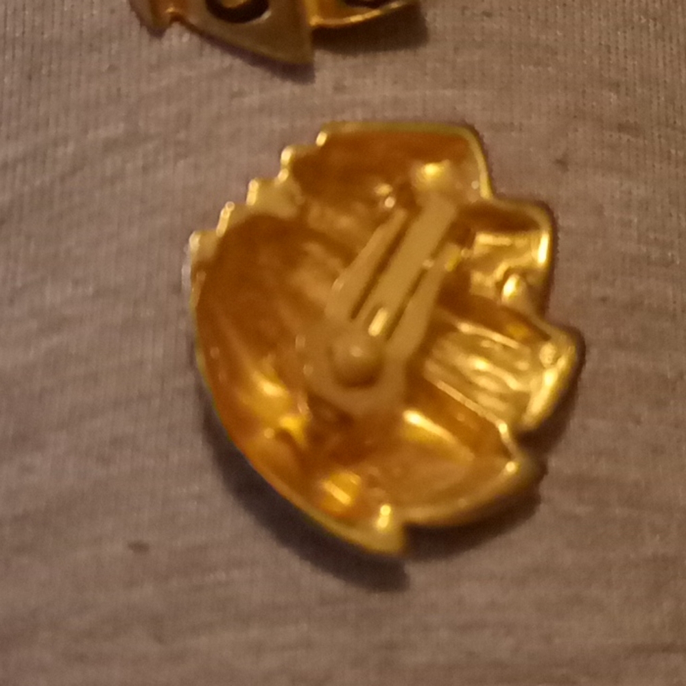 Earringa - Picture 2 of 2